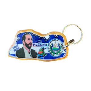 Llavero forma de El Salvador Nayid Bukele